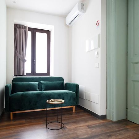 Holiday Lux Boutique Room Катания Екстериор снимка