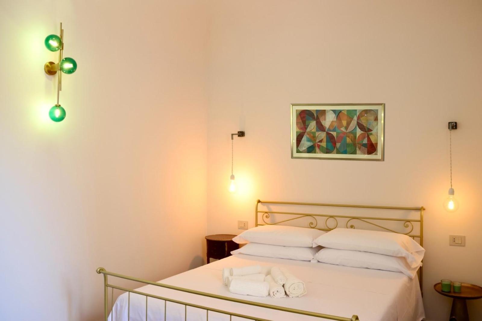 Holiday Lux Boutique Room Катания Екстериор снимка