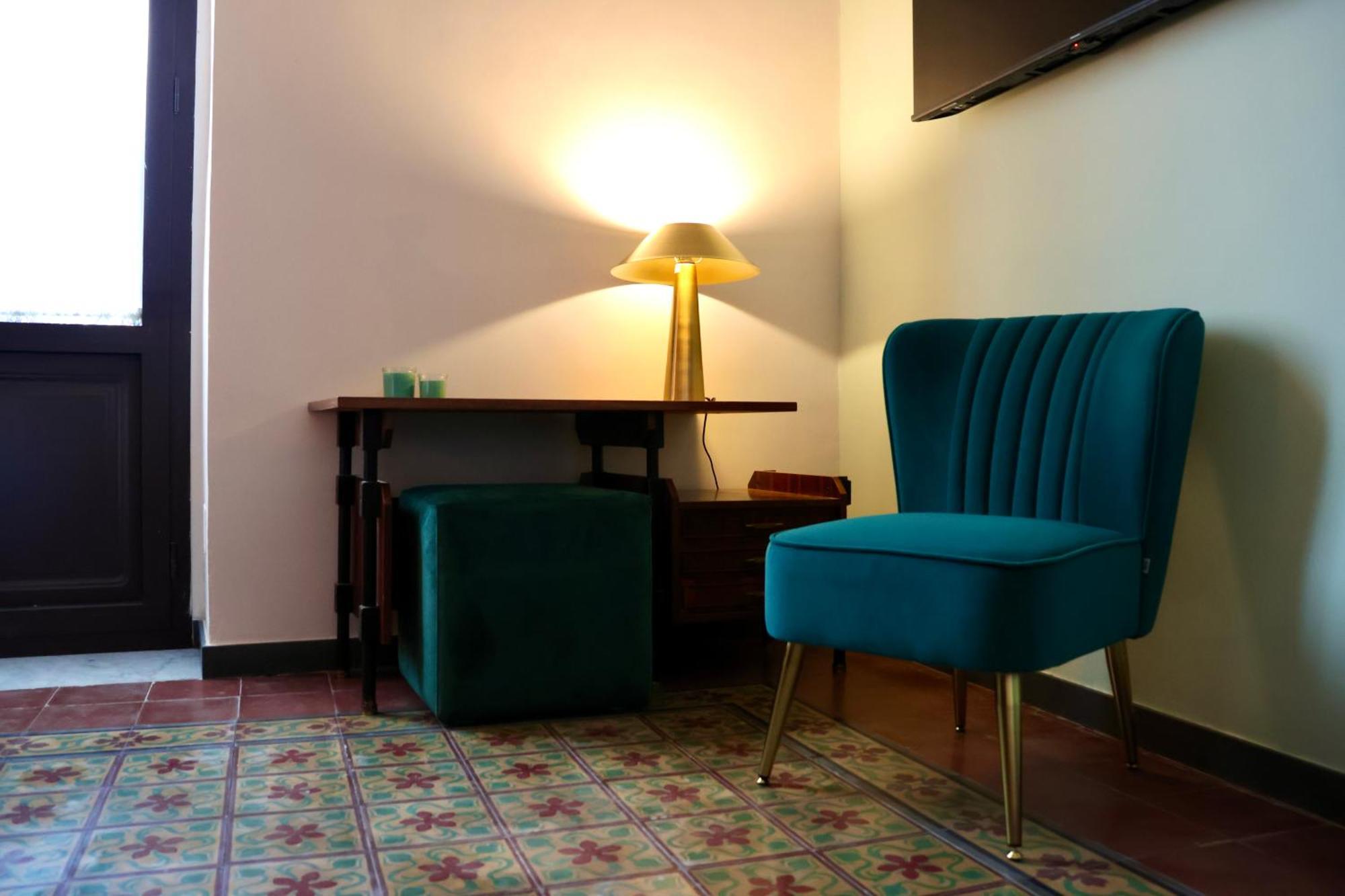 Holiday Lux Boutique Room Катания Екстериор снимка