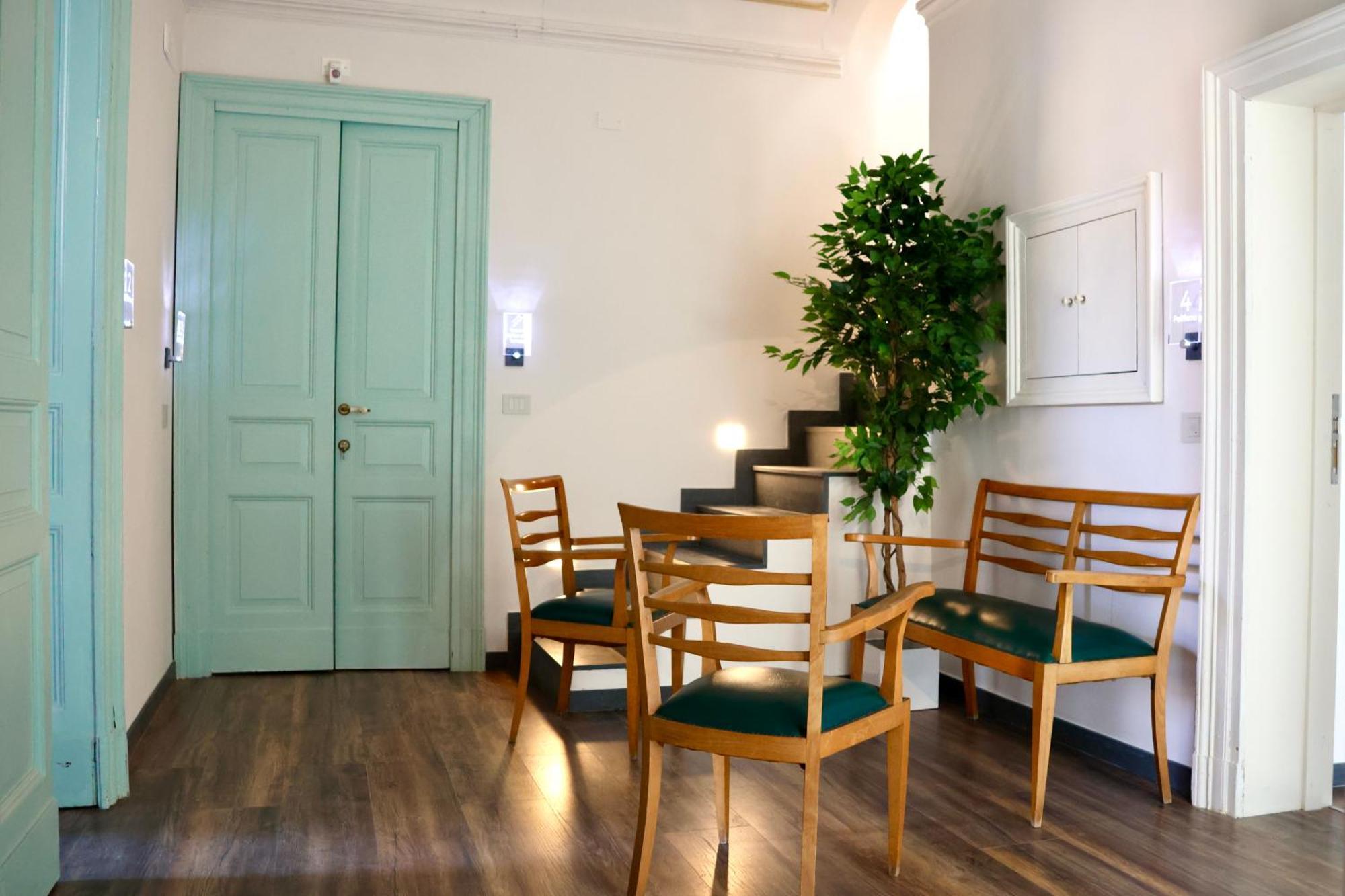 Holiday Lux Boutique Room Катания Екстериор снимка