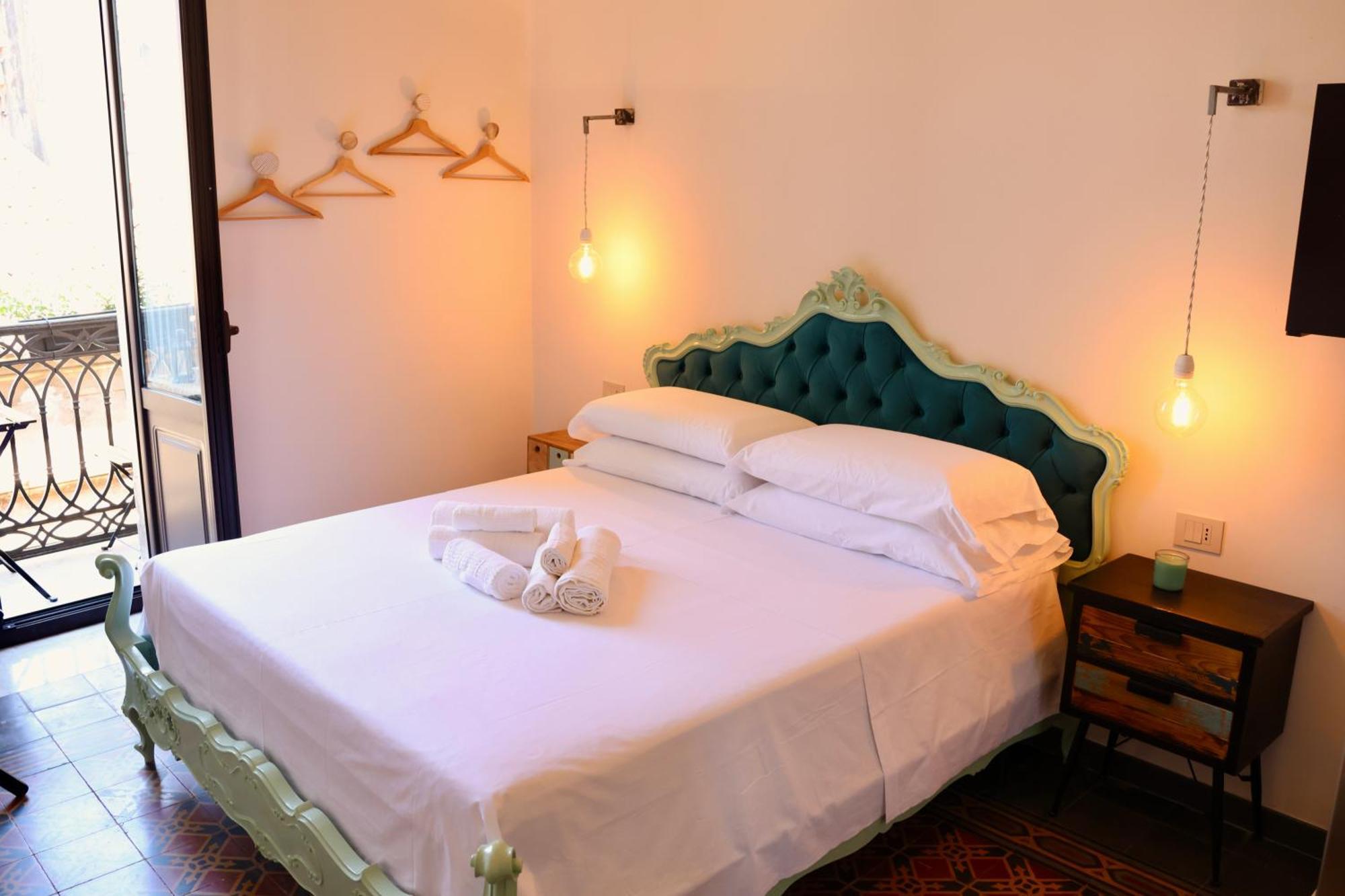 Holiday Lux Boutique Room Катания Екстериор снимка