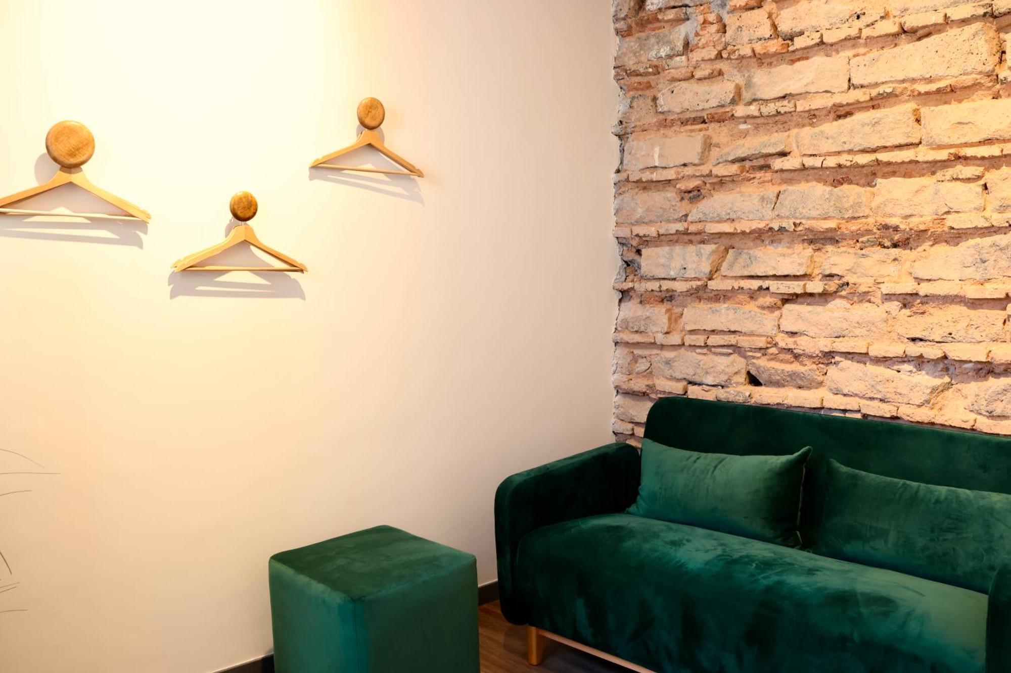 Holiday Lux Boutique Room Катания Екстериор снимка