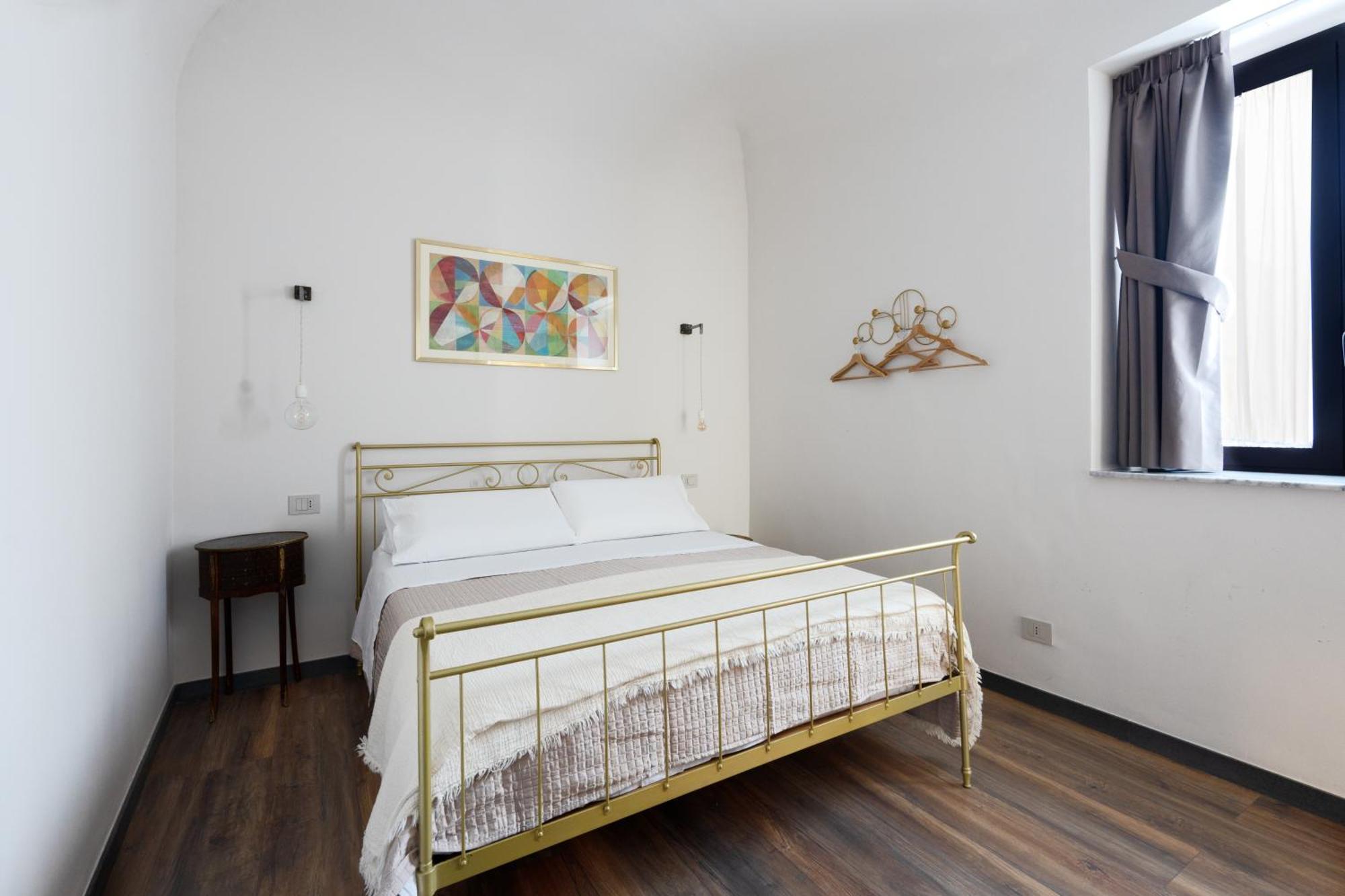 Holiday Lux Boutique Room Катания Екстериор снимка