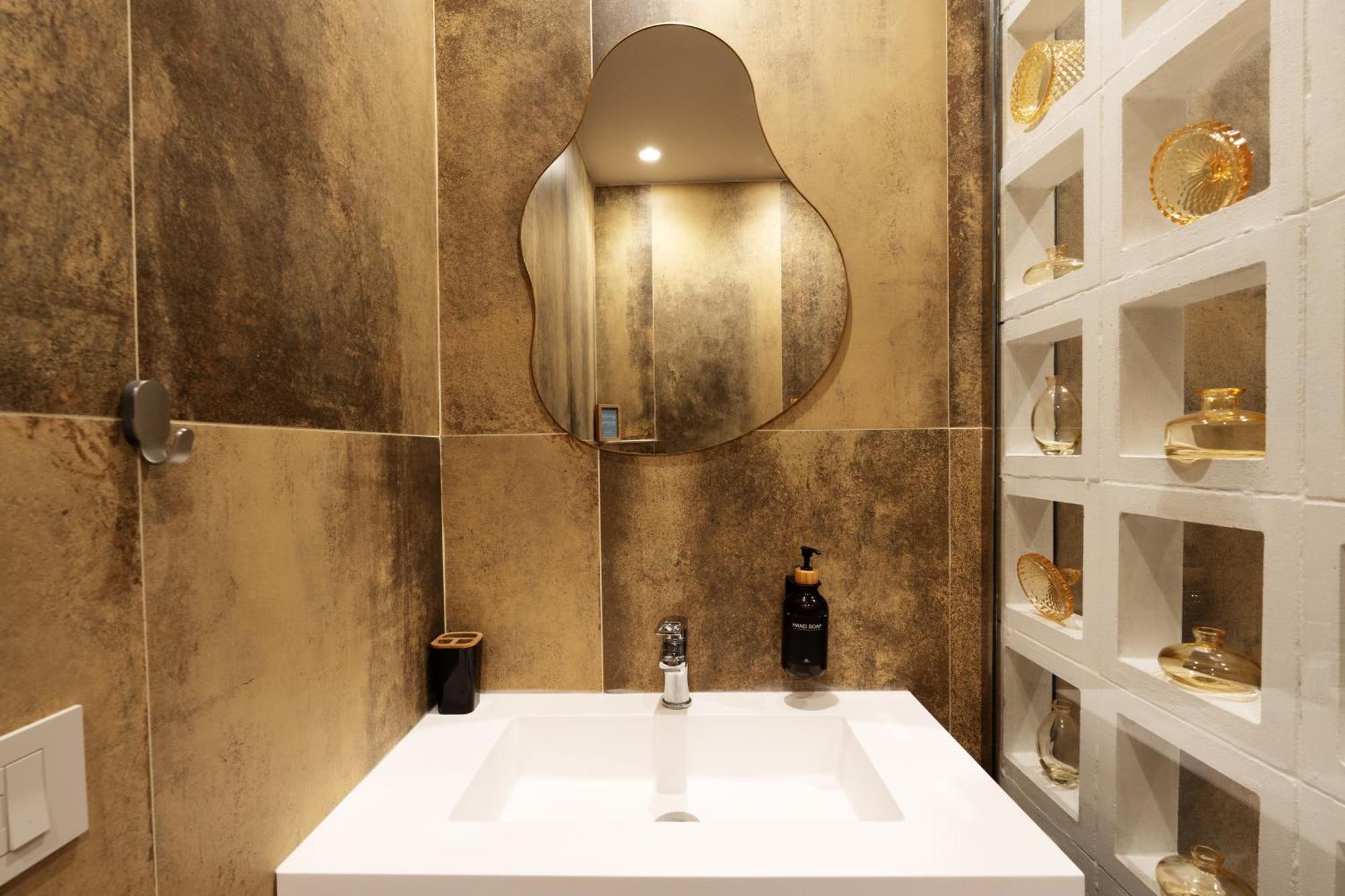 Holiday Lux Boutique Room Катания Екстериор снимка