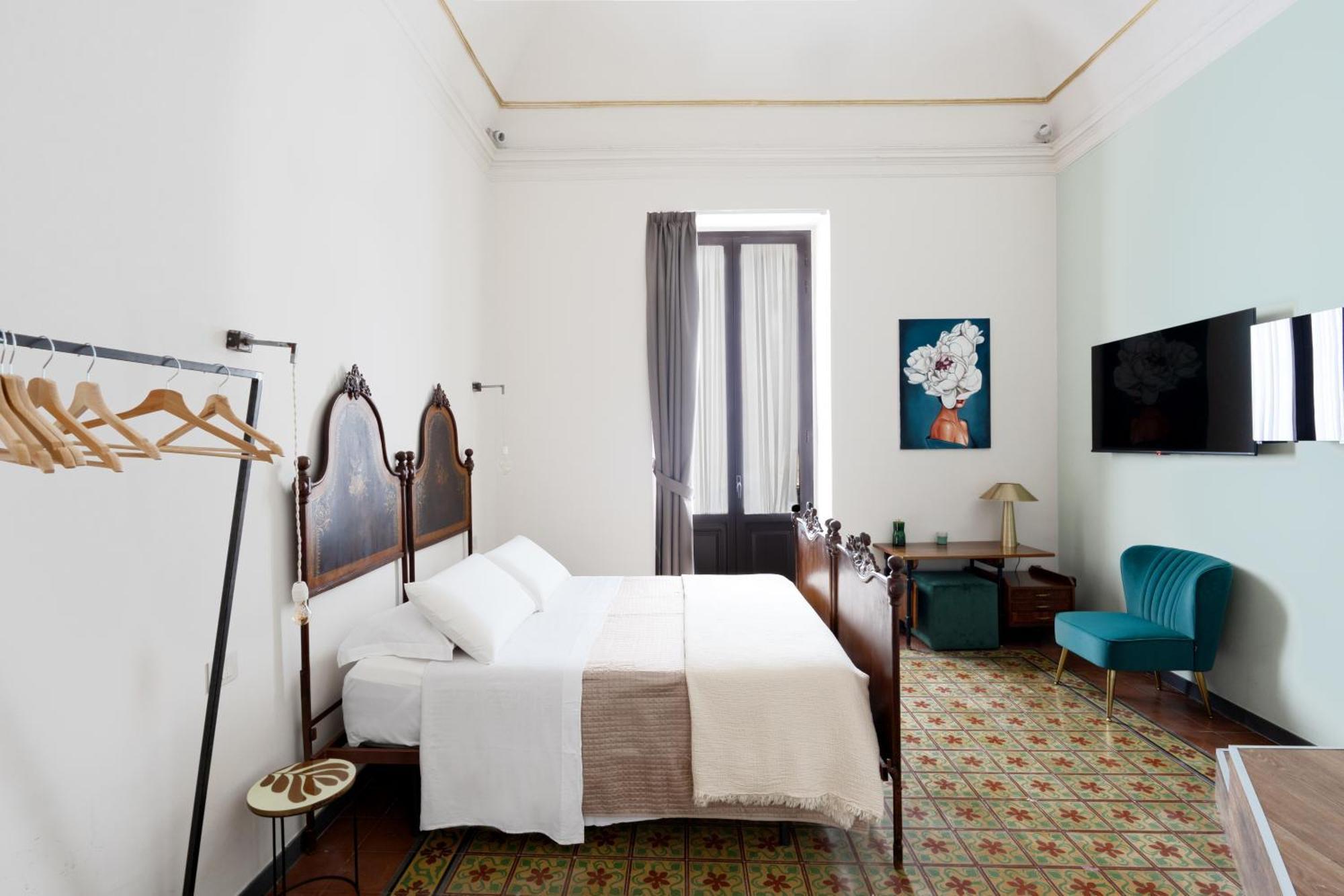 Holiday Lux Boutique Room Катания Екстериор снимка